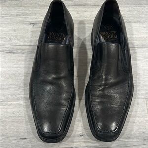Monte Rosso Classic Black Leather Derbys